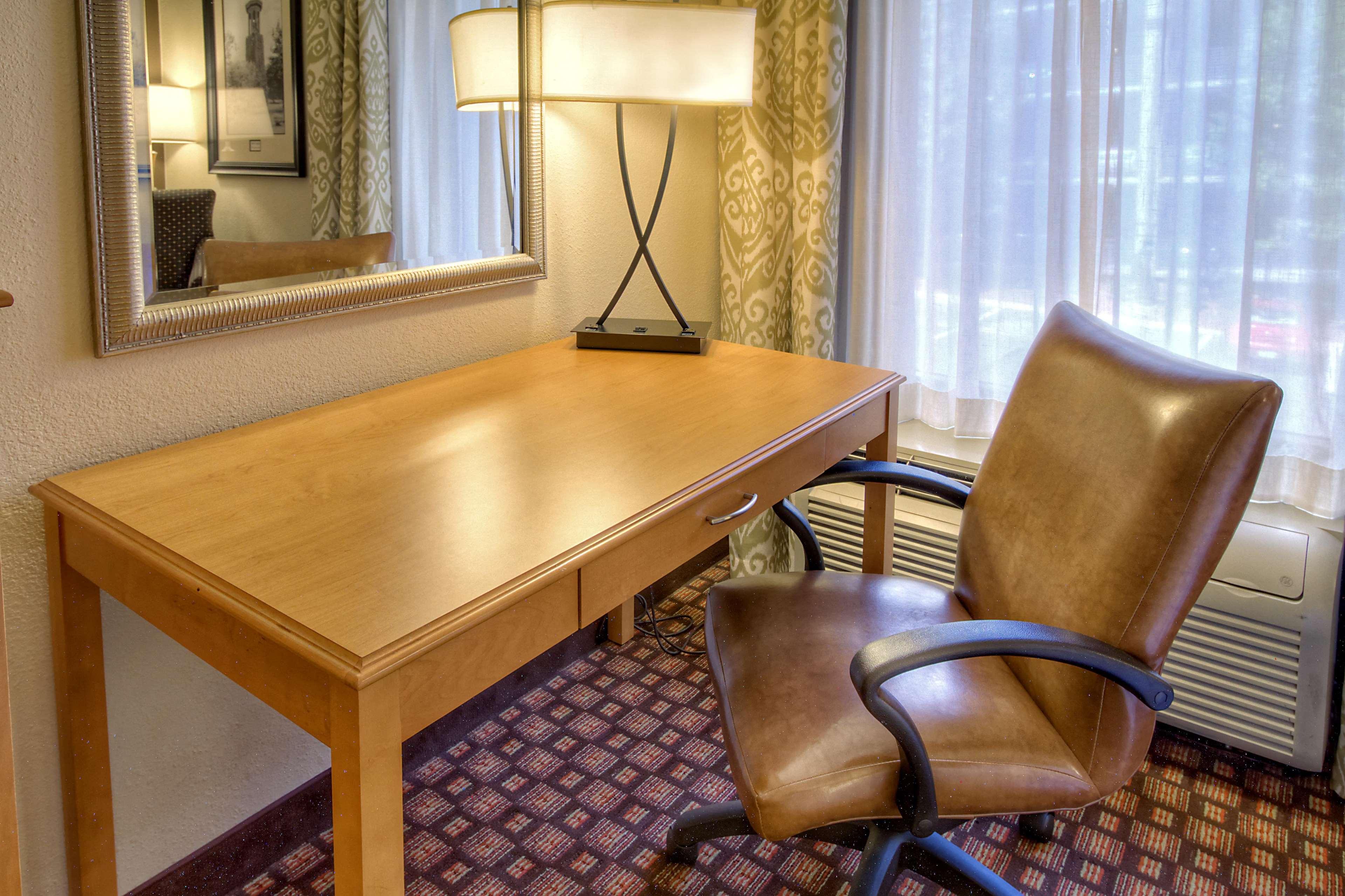 Hampton Inn & Suites Nashville-Vanderbilt-Elliston Place Zewnętrze zdjęcie