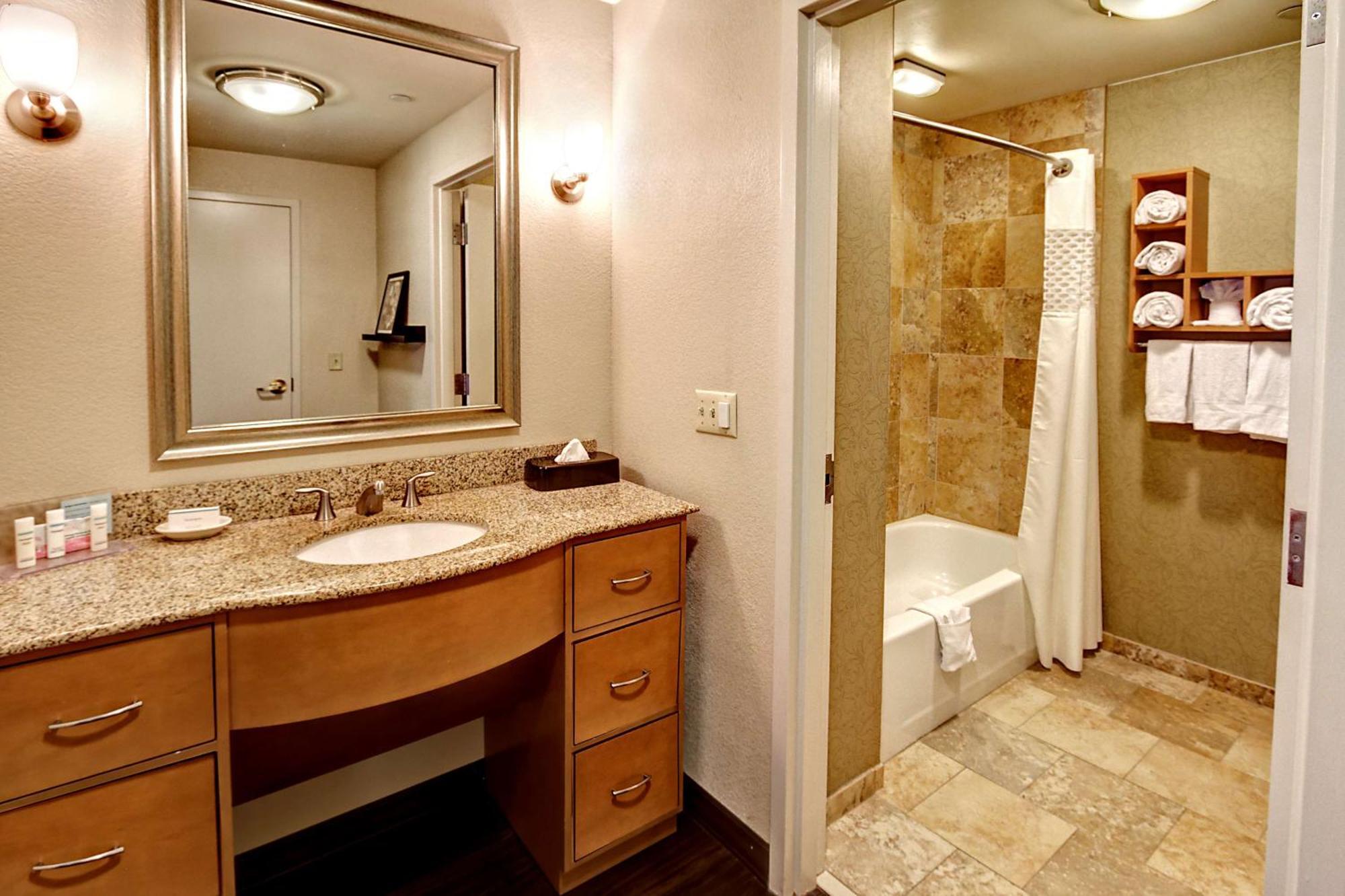 Hampton Inn & Suites Nashville-Vanderbilt-Elliston Place Zewnętrze zdjęcie