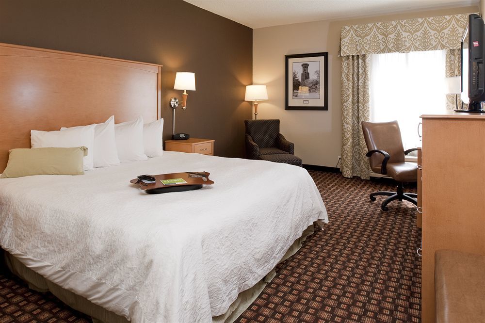 Hampton Inn & Suites Nashville-Vanderbilt-Elliston Place Zewnętrze zdjęcie